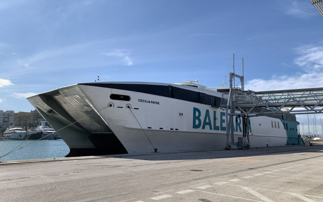 Balearen, autoveer van Dénia naar Ibiza