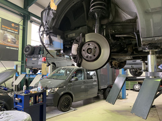 planbwagen entra nell'officina dello specialista del fuoristrada Terranger