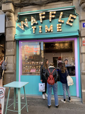 Waffle Time, small waffle stand, with turquoise front