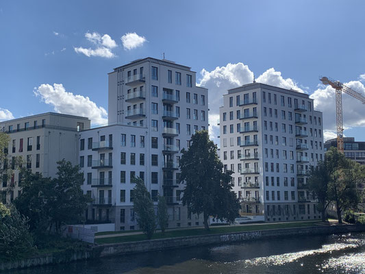 Complexe de bâtiments sur la place Wilhelm-Caspar-Wegely 