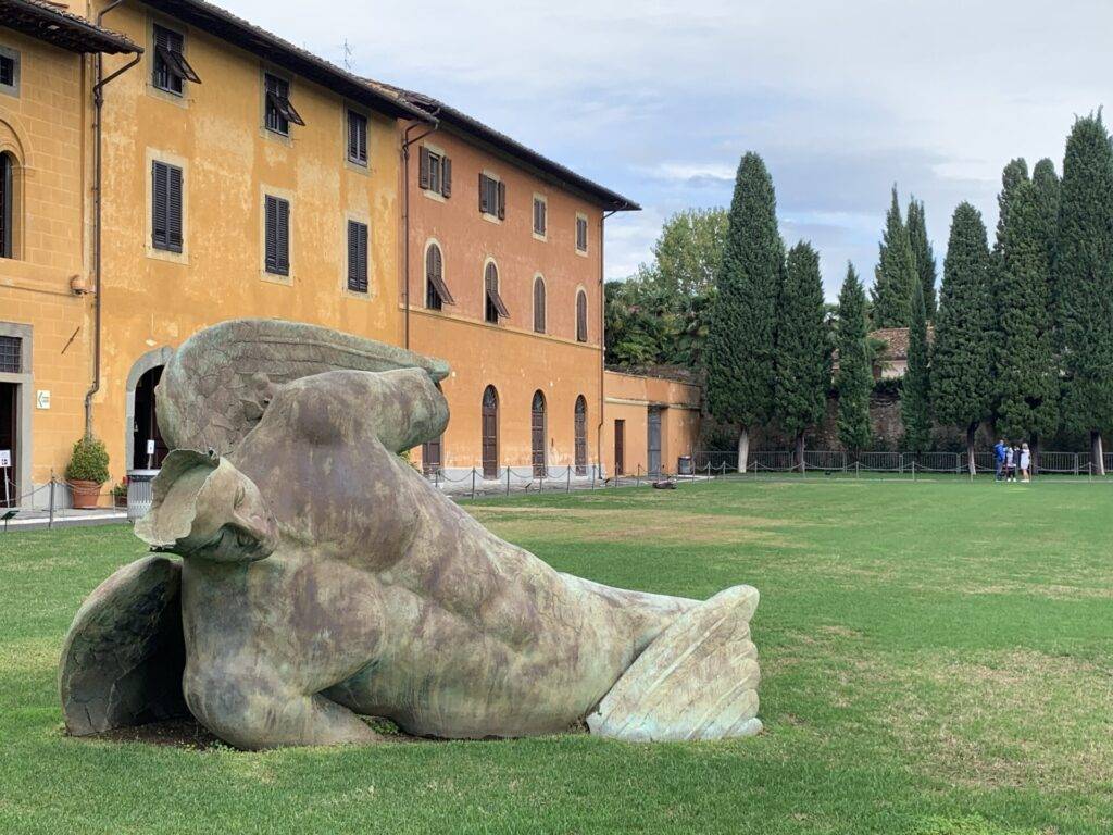 Büste von Igor Mitoraj  in Pisa