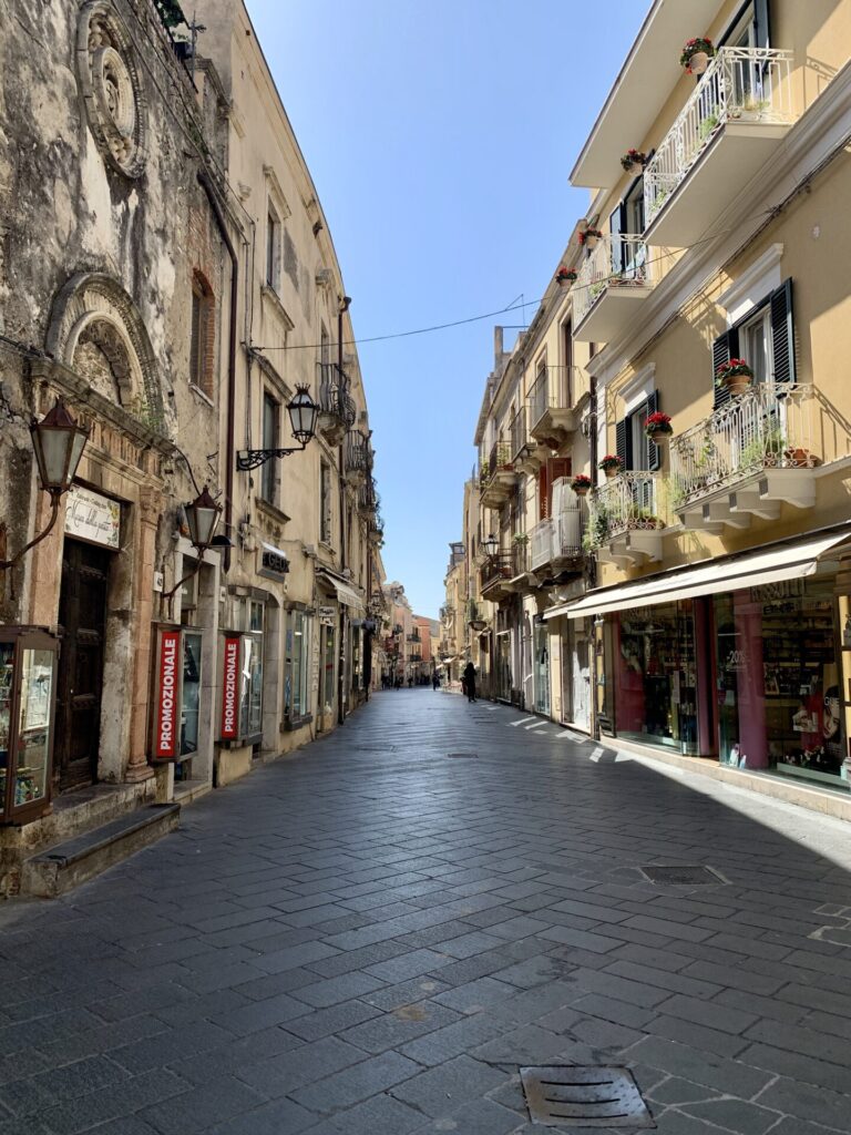 Promenade in Taormina