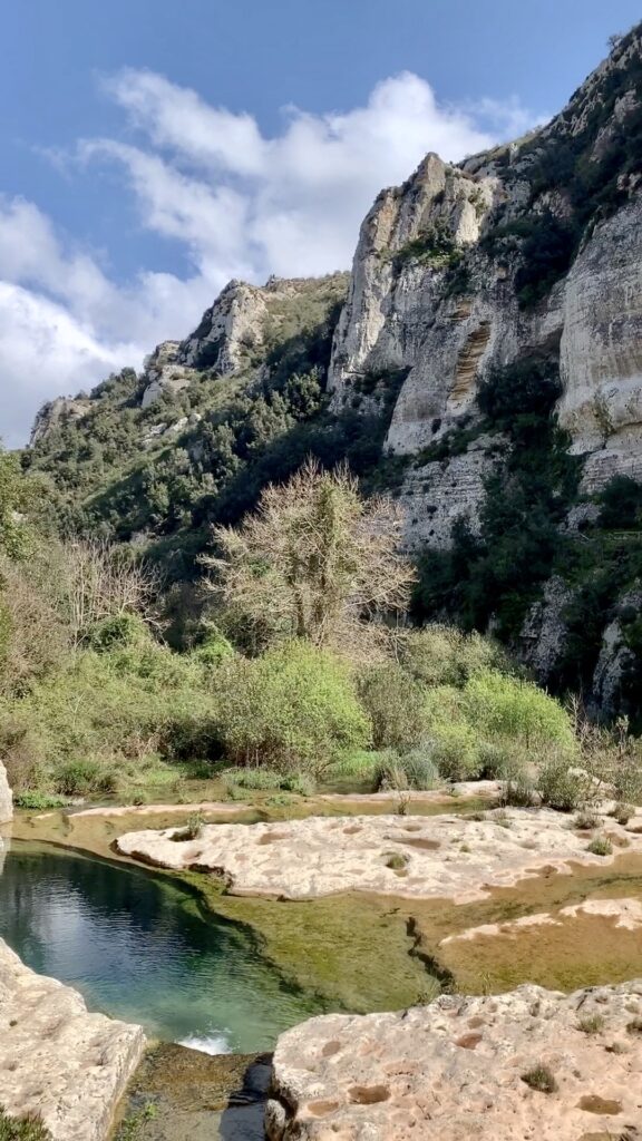 De rivier Cassabile in Sicilië