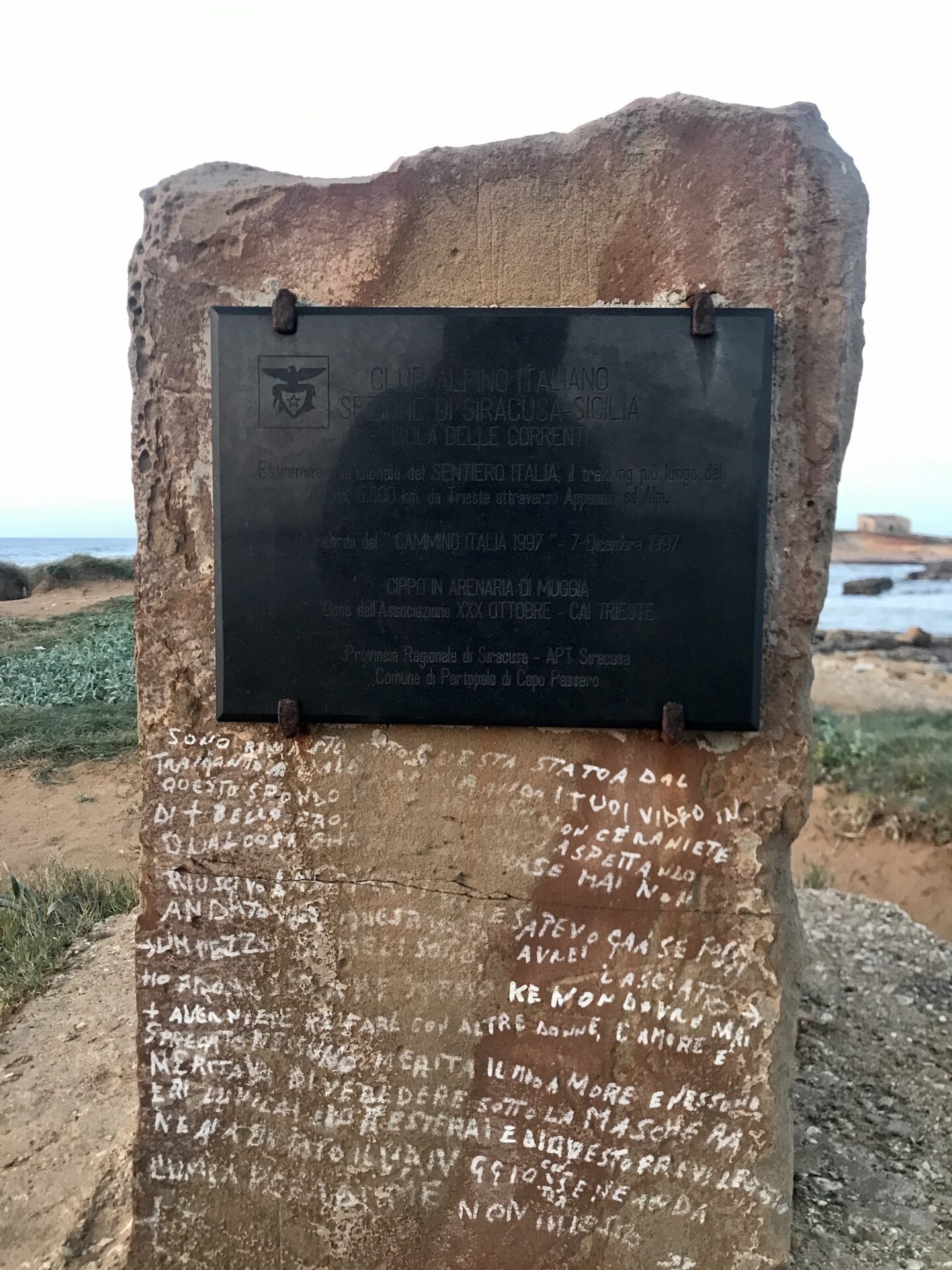 Marking the southernmost point of the long-distance hiking trail Sentiero Italia