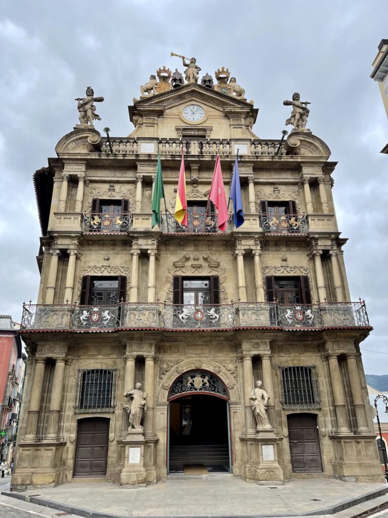 Das Rathaus von Pamplona