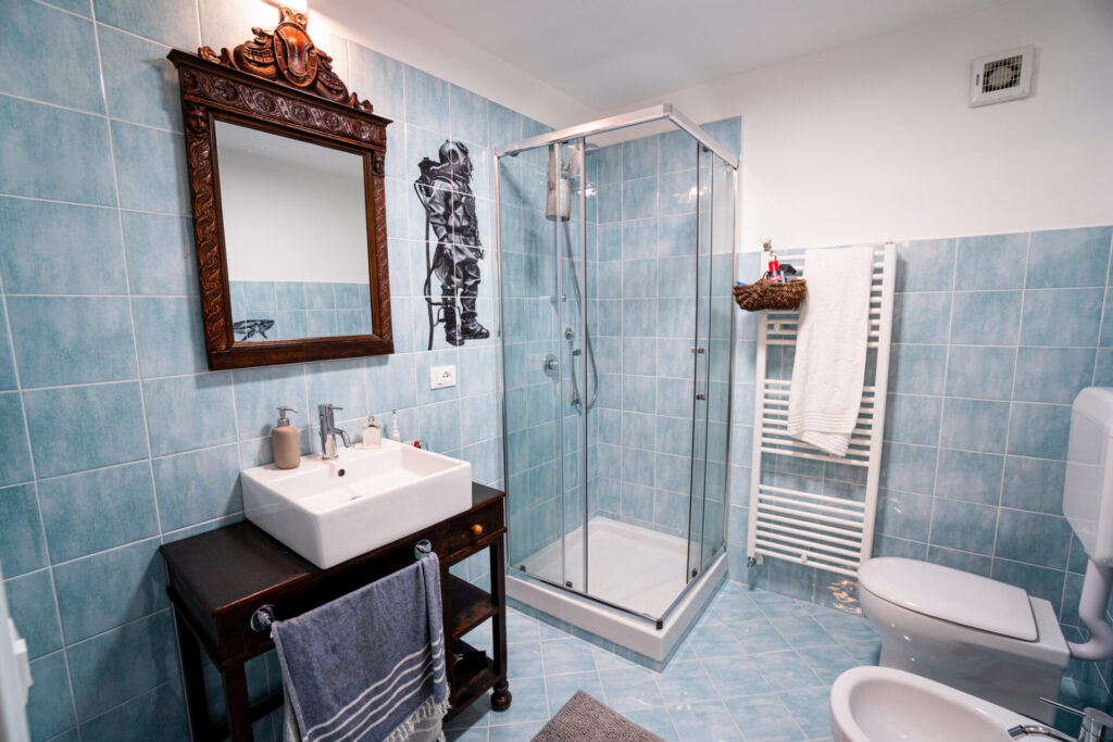 Baño, Palermo Blu, Centro Storico, Ballarò, Pallazzo Vertrano, Casa Vacanza