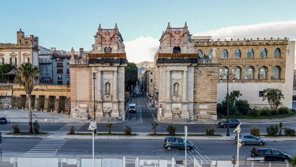 Casco antiguo de Palermo: Porta Felice Palermo