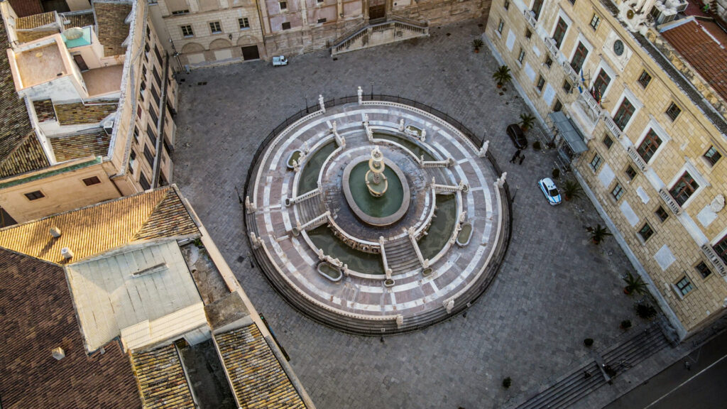 Palermo Altstadt: Fontana Pretoria, umgangssprachlich Fontana della Vergogna, Brunnen der Schande