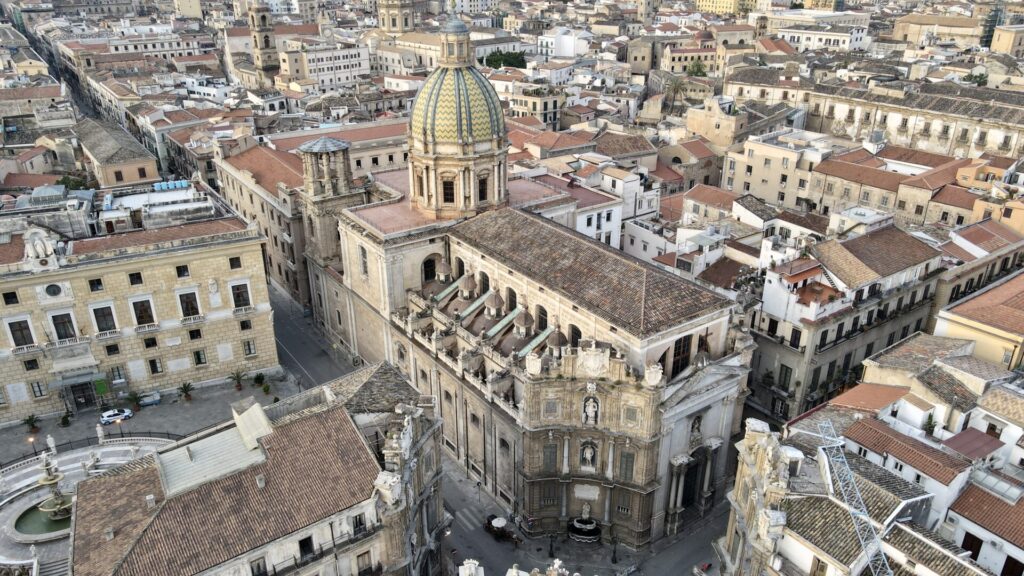 パレルモ旧市街: サン・ジュゼッペ・デイ・テアティーニ教会 San Giuseppe dei Padri Teatini